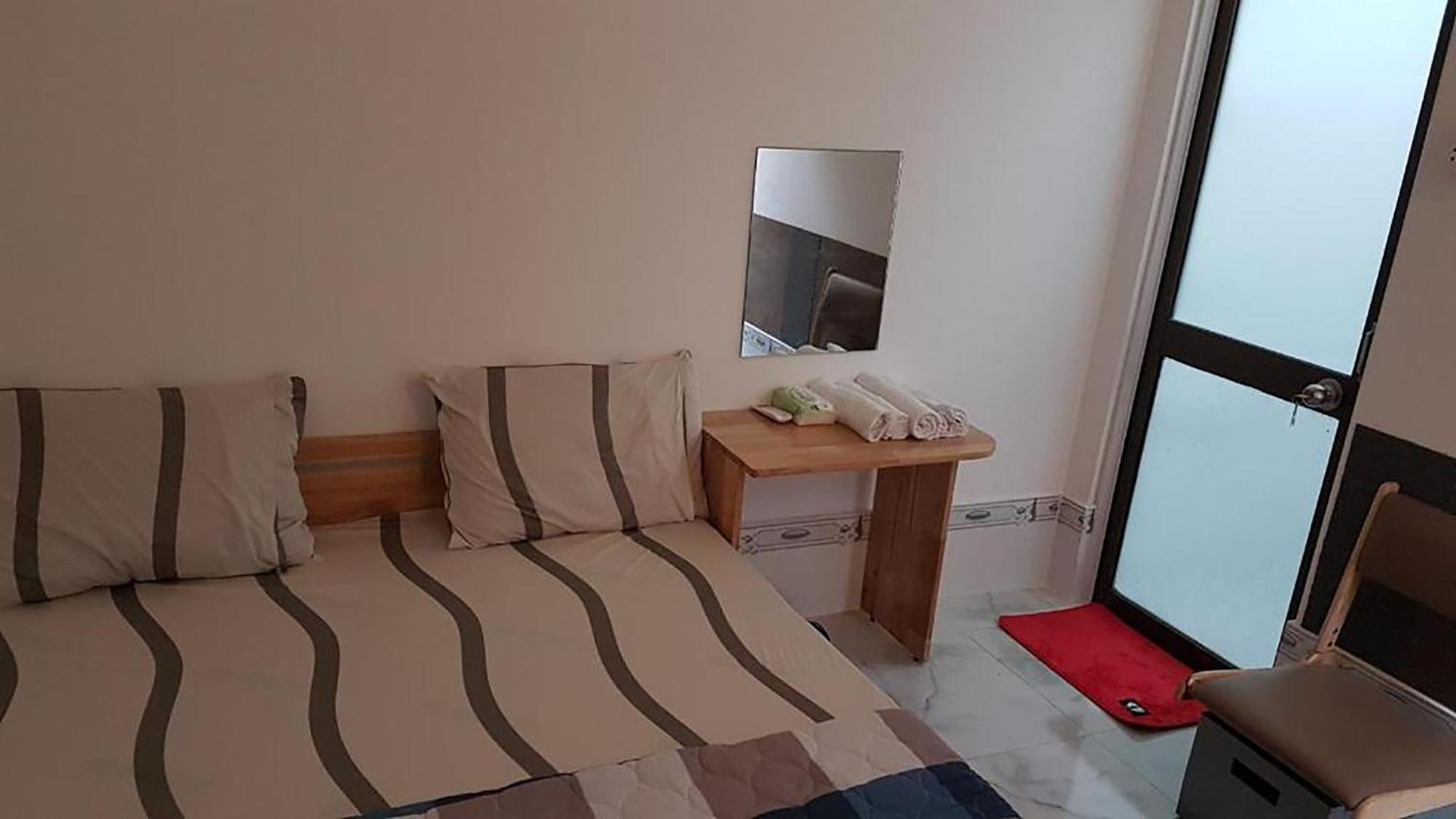 Hoa Lan Motel & Homestay Giong Tu Dien 外观 照片