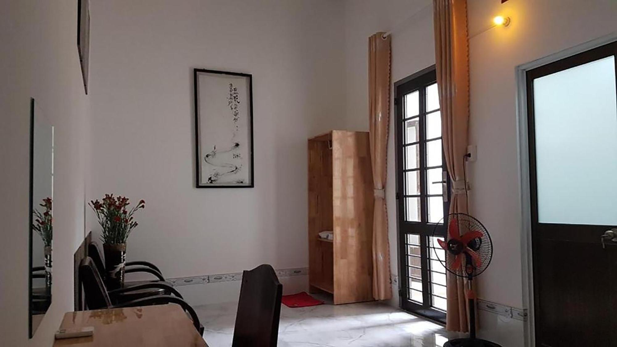 Hoa Lan Motel & Homestay Giong Tu Dien 外观 照片