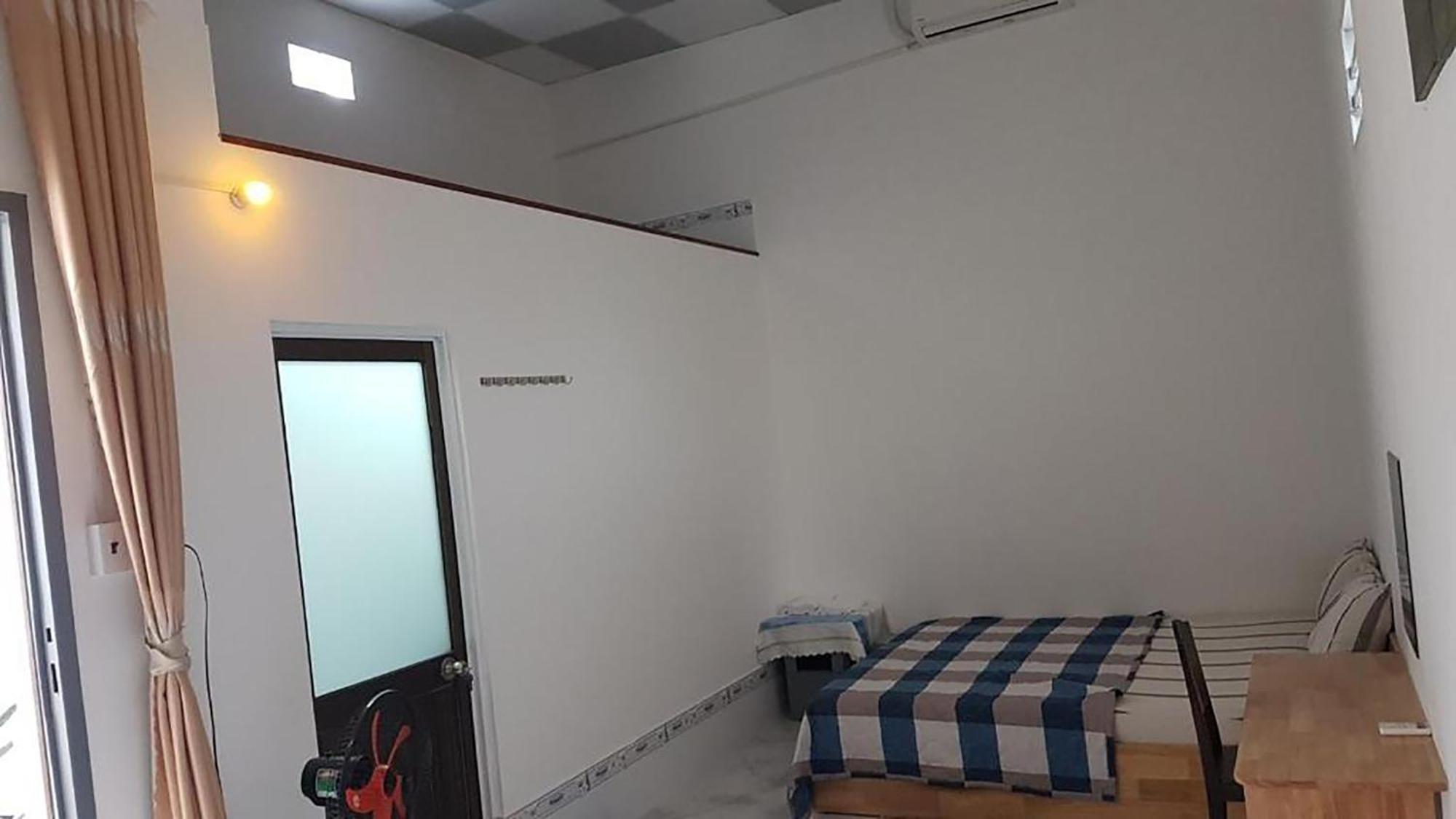 Hoa Lan Motel & Homestay Giong Tu Dien 外观 照片