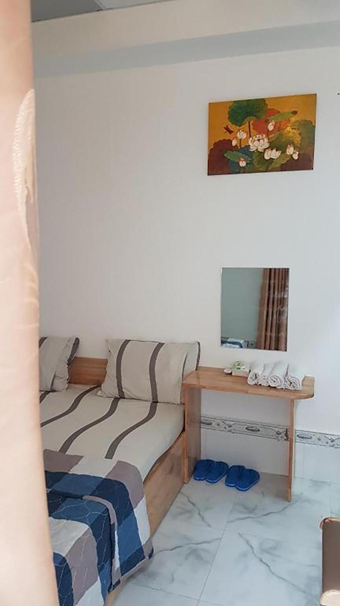 Hoa Lan Motel & Homestay Giong Tu Dien 外观 照片