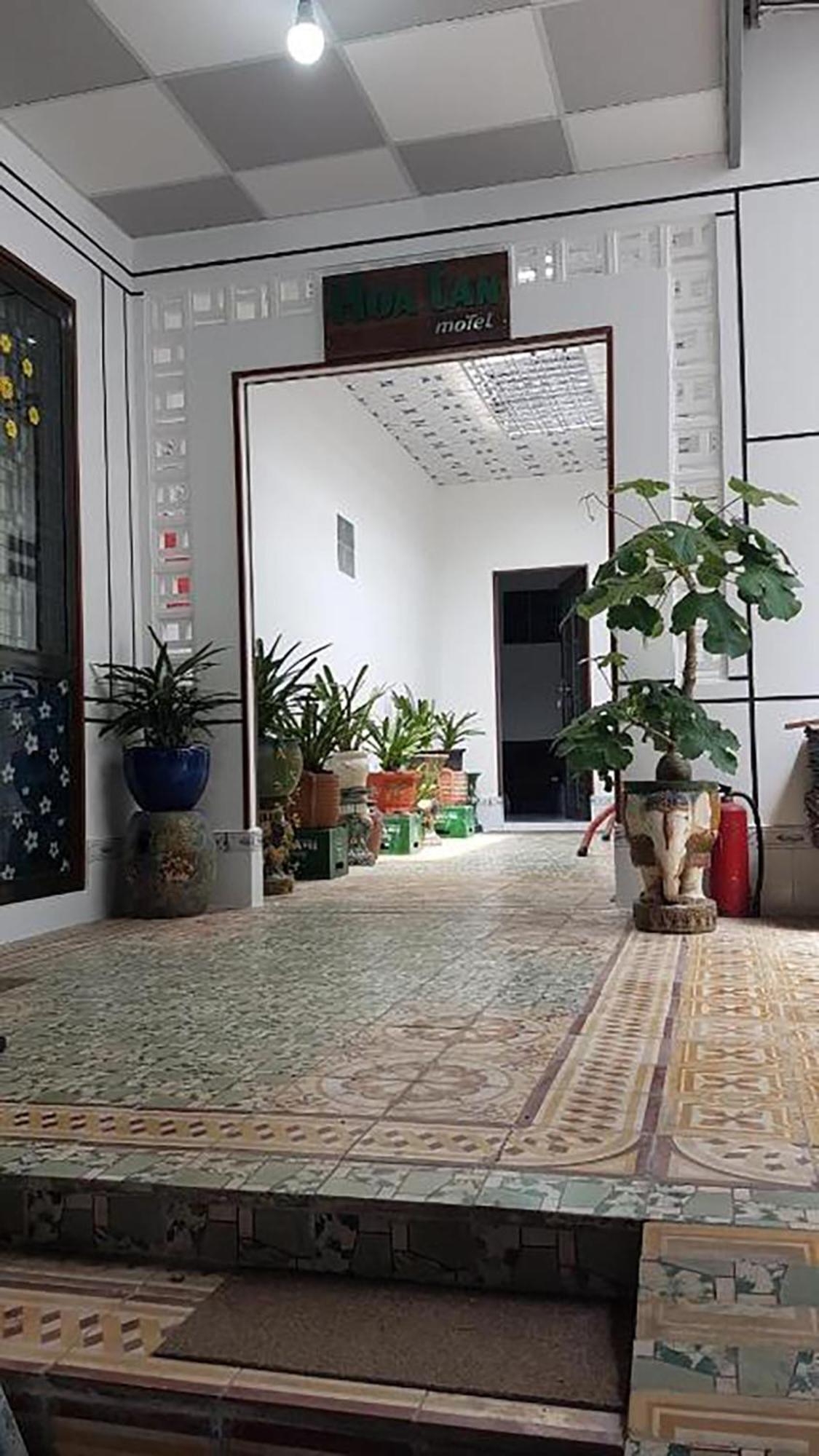 Hoa Lan Motel & Homestay Giong Tu Dien 外观 照片